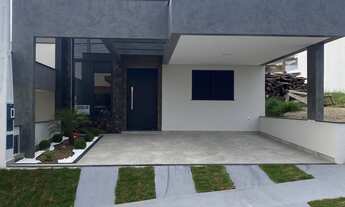 Imagem 3: Casa no Condomínio Horto Florestal Villagio: 3 Quartos, Suíte e Área Gourmet!