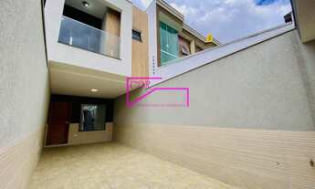 Imagem: Sobrado frontal com quintal gourmet pronto