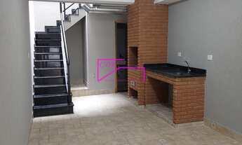 Imagem 7: Sobrado novo próximo ao metrô