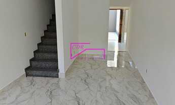 Imagem 4: Sobrado frontal com quintal