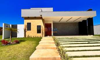 Imagem: Casa alto padrão com 03 quartos em Alphaville