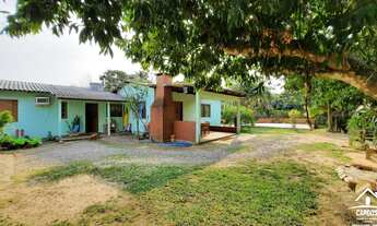 Imagem: Sítio de 540m², com Piscina à Venda por