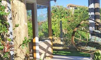 Imagem 2: Sítio de Excelente Padrão com 900m², Condomínio com Lagoa - Águas Claras, Viamão