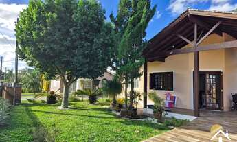 Imagem: Sítio de 502m², Confortável Casa em Condomínio