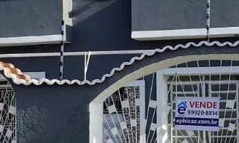 Imagem: Casa à venda de esquina na Ponta Grossa