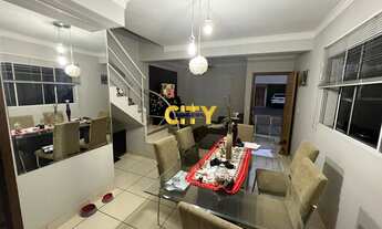 Imagem: Vende-se Sobrado Condomínio Village Arvoredo