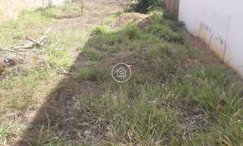 Imagem: Terreno à Venda em Local Privilegiado