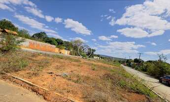 Imagem: Terrenos à Venda com Ótima Localização
