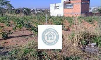Imagem: Terreno à Venda com Excelente Localização