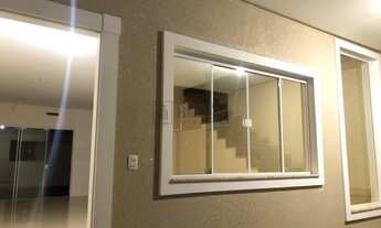 Imagem 2: Sobrado novo no Centro de Balneário Camboriú