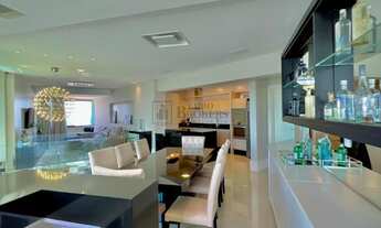 Imagem 3: Cobertura Quadra Mar com 4 suítes e piscina à venda - Balneário Camboriú/SC