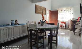 Imagem: Casa com kitnet agregada em Balneário Camboriú