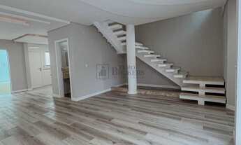 Imagem 2: Casa com 3 dormitórios à venda no bairro Nações de Balneário Camboriú/SC