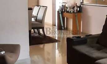 Imagem 4: Sobrado modelo triplex, mobiliado, localizado em Camboriú/SC