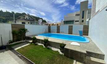 Imagem 6: Sobrado com 03 suítes a venda na praia do Amores em Balneário Camboriú