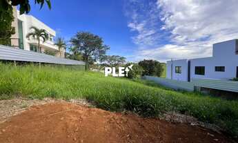 Imagem: Terreno à venda no condomínio Gran Royalle