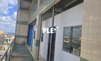 Imagem: Prédio Comercial na Avenida Tropical em