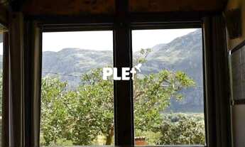 Imagem 3: Propriedade na zona urbana do vilarejo turístico Lapinha da Serra, cidade Santan