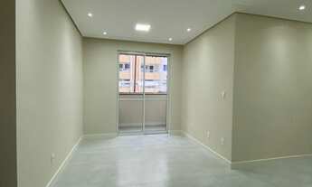 Imagem 2: Apartamento á venda com 2 dormitórios no bairro Espinheiros em Itajaí - SC