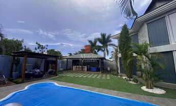 Imagem 4: Lindo sobrado com piscina, 03 suítes na parte inferior e 01 na superior