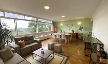 Imagem 2: Lindo apartamento na 111 Sul com janelão para o Eixinho, sala ampla e 03 quartos