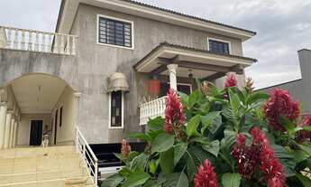 Imagem 2: Casa com excelente estrutura em lote grande - Preço baixo (ideal para reformar