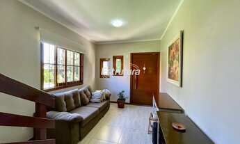 Imagem 5: Deslumbre-se: Casa Excepcional no Parque Pinheiro, um Refúgio de Estilo e Confo