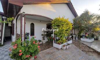 Imagem: Linda casa na Tancredo Neves com chalé