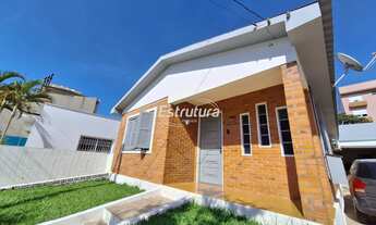 Imagem: Casa ampla no bairro Dores