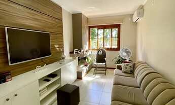 Imagem 4: Deslumbre-se: Casa Excepcional no Parque Pinheiro, um Refúgio de Estilo e Confo