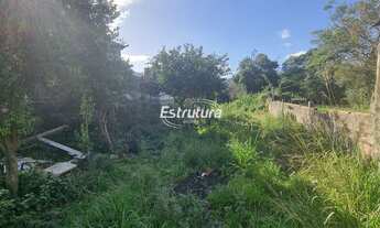 Imagem 2: Terreno amplo de 800m² em ótima localização!