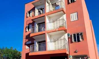 Imagem: Imóvel em ótima localização com sacada