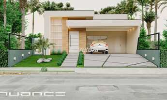 Imagem 4: Residência de Alto Padrão com 3 Suítes e Piscina – Conforto e Elegância em Cada