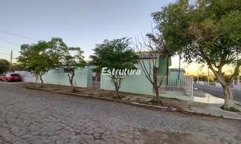 Imagem: Casa com 4 dormitórios