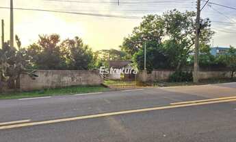 Imagem 4: Seu Refúgio em Boca do Monte: Casa e Pátio Amplo em Local Tranquilo