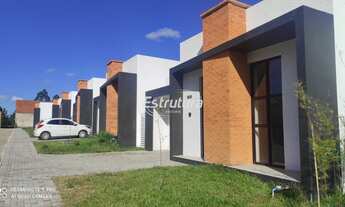 Imagem: Casa Geminada em condomínio fechado, com