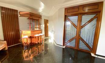 Imagem 4: Excelente Apartamento Mobiliado no Centro, 1 Suíte e 2 Quartos, 191 m²!