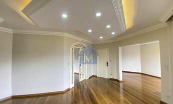 Imagem 3: Amplo Apartamento Semimobiliado no Centro, 1 Suíte e 2 Quartos, 191 m²!