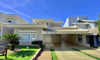 Imagem 2: Sobrado no Cond. Castel Franco, Condomínio Fechado na Região Central de Foz!