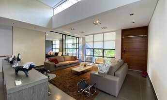 Imagem 4: Sobrado Espaçoso em Condomínio na Região Central de Foz!