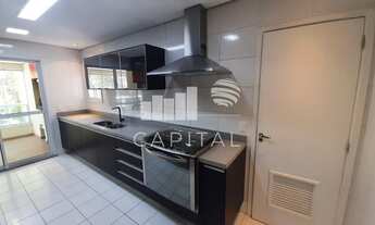 Imagem 4: Apartamento de 202m² com Suíte Master e Closet Disponível