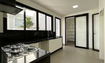 Imagem 7: Casa disponível para venda ou locação com 350m² de área construída