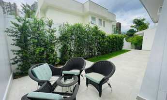 Imagem 3: Casa a venda com 330m² de área construída