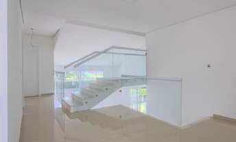 Imagem 7: Linda casa de 442m² Disponível para Venda