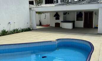 Imagem: Casa de 560m² de terreno à Venda - Condomínio