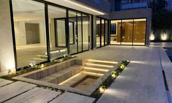 Imagem: Casa a venda com 910m² de área construída!