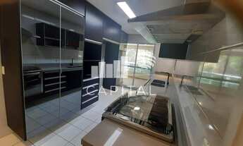 Imagem 5: Apartamento de 202m² com Suíte Master e Closet Disponível