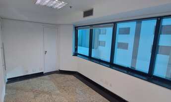 Imagem 2: Sala Comercial de 91.24m² Disponível com locação de R$5.200,00