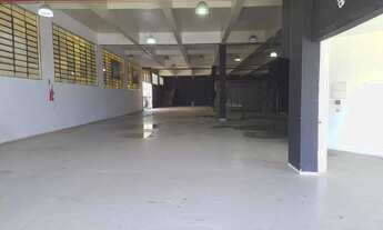 Imagem 1: Galpão com localização privilegiada na via das concessionárias de Alphaville!