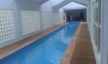 Imagem: Mansão a Venda com Piscina Raia Olímpica